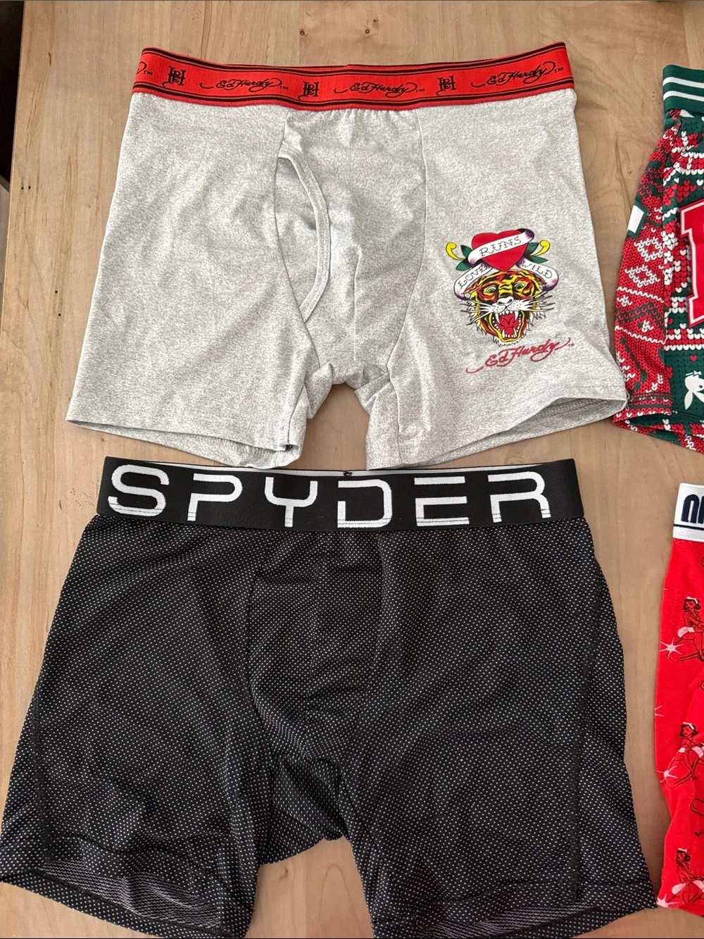 Ed Hardy ed hardy